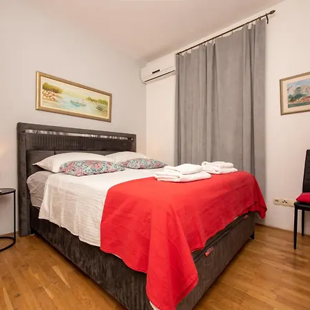 Ann Apartment